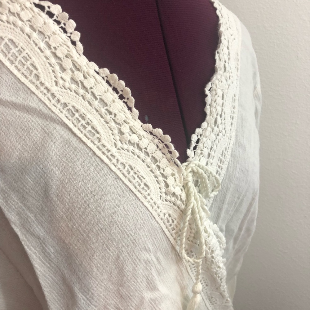 Hollister White Boho Faux Wrap  Top Sz M